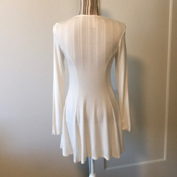 ⚡️⬇️Sale⚡️ White Skater Dress - Picture 7 of 8